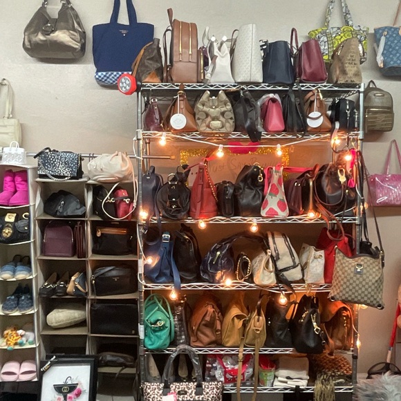 ♡Purse Show♡ - Picture 11 of 14